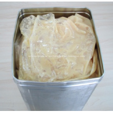 Caja lata fría condimentar el puré de pasta de ajo